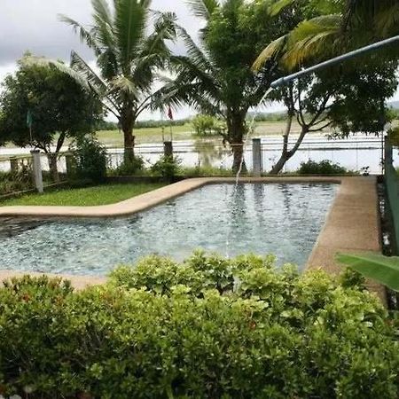 Готель Pantropi-Coco Farm Calapan Екстер'єр фото
